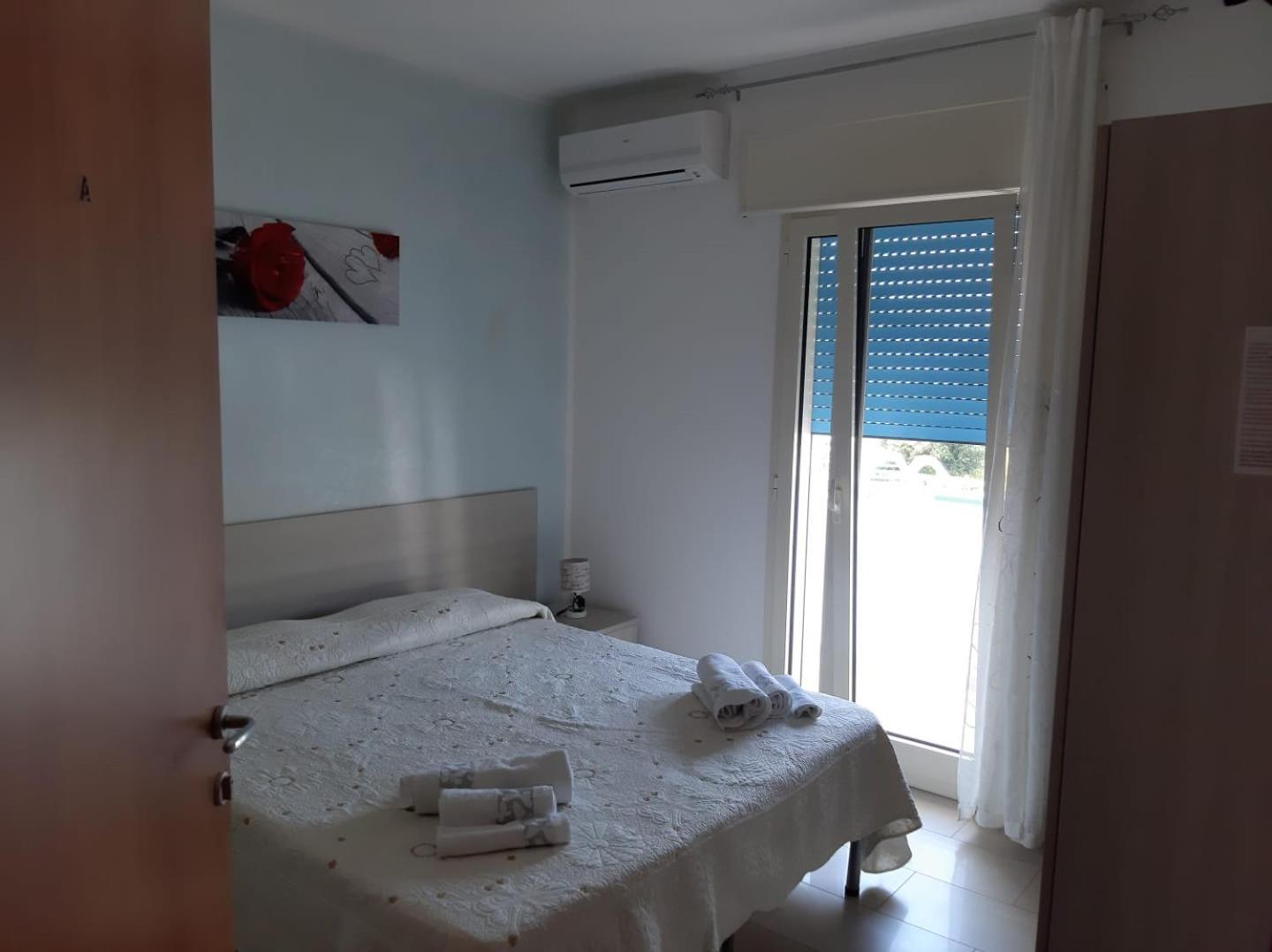 B&B Trullo Di Mare 托里切拉 外观 照片